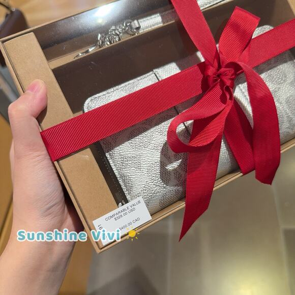 NWT COACH Boxed Long Zip Around Wallet CCL91 GRAY/SILVER Holiday gift Set - Picture 2 of 10